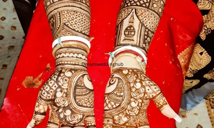 Sanjanas mehendi artist